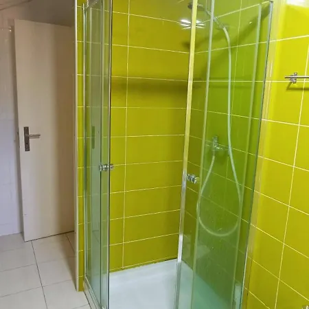 Habitación en casa particular Chill And Fun - Matosinhos - Only *